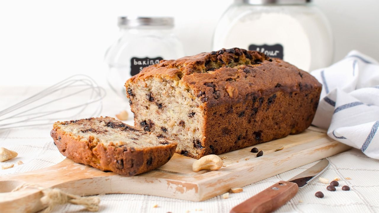 Çikolata Parçacıklı Banana Bread ve Filtre Kahve