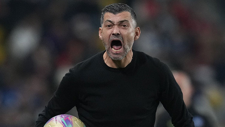 Trabzonspor'da favori Conceicao!
