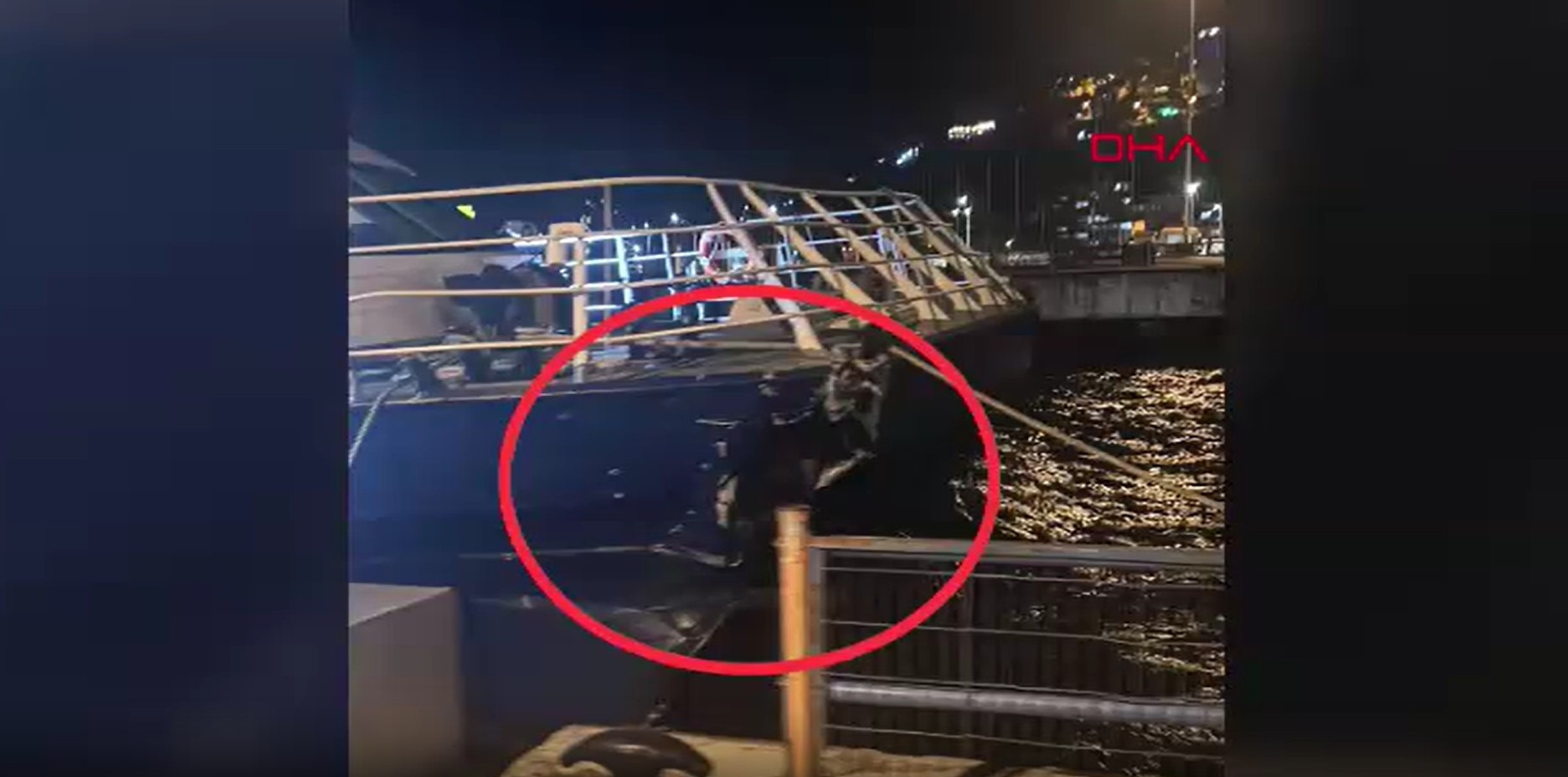 Mudanya'da İDO deniz otobüsü iskeleye çarptı