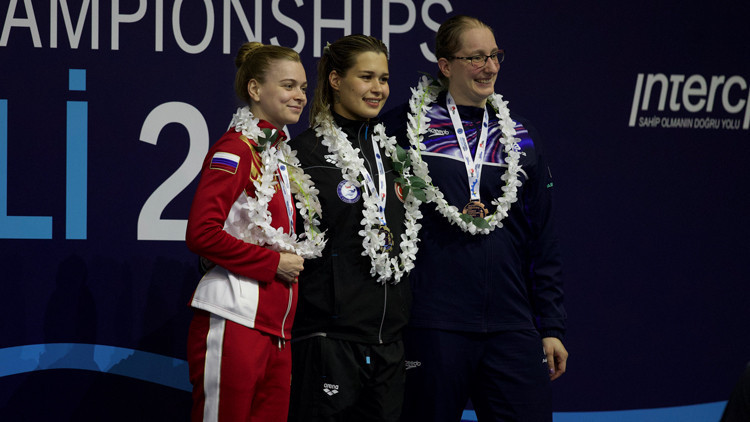 Milli para yüzücü Defne Kurt, Avrupa şampiyonu oldu!