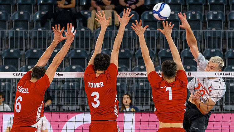 Türkiye-Letonya voleybol maçı ne zaman? Türkiye-Letonya voleybol maçı hangi kanalda, nereden izlenir? Filenin Efeleri maçı ne zaman?