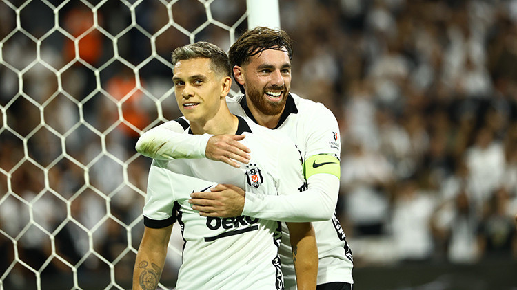 Casoni'den Beşiktaş'ın Hücum Hattına Övgü: 'Kaliteli ve Etkili'