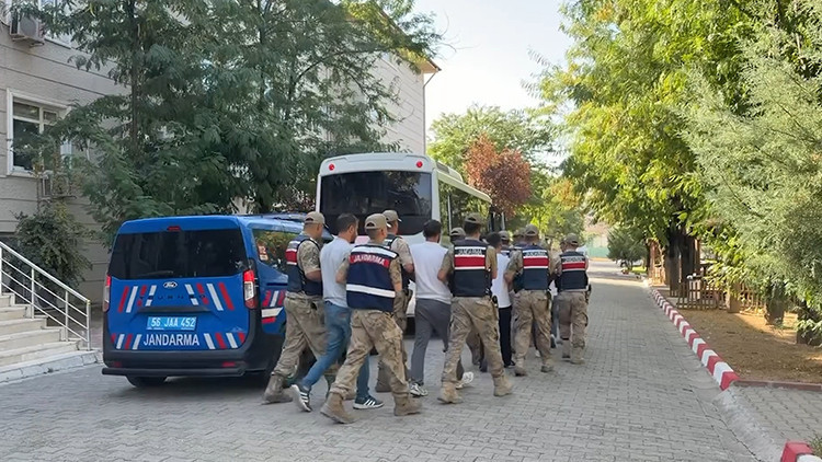 'Sokaklar Güvende' operasyonunda yasa dışı bahis tutuklaması