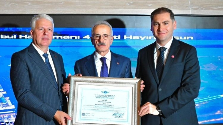 İstanbul Havalimanı’na 4'üncü pist… İşletme ruhsatını aldı