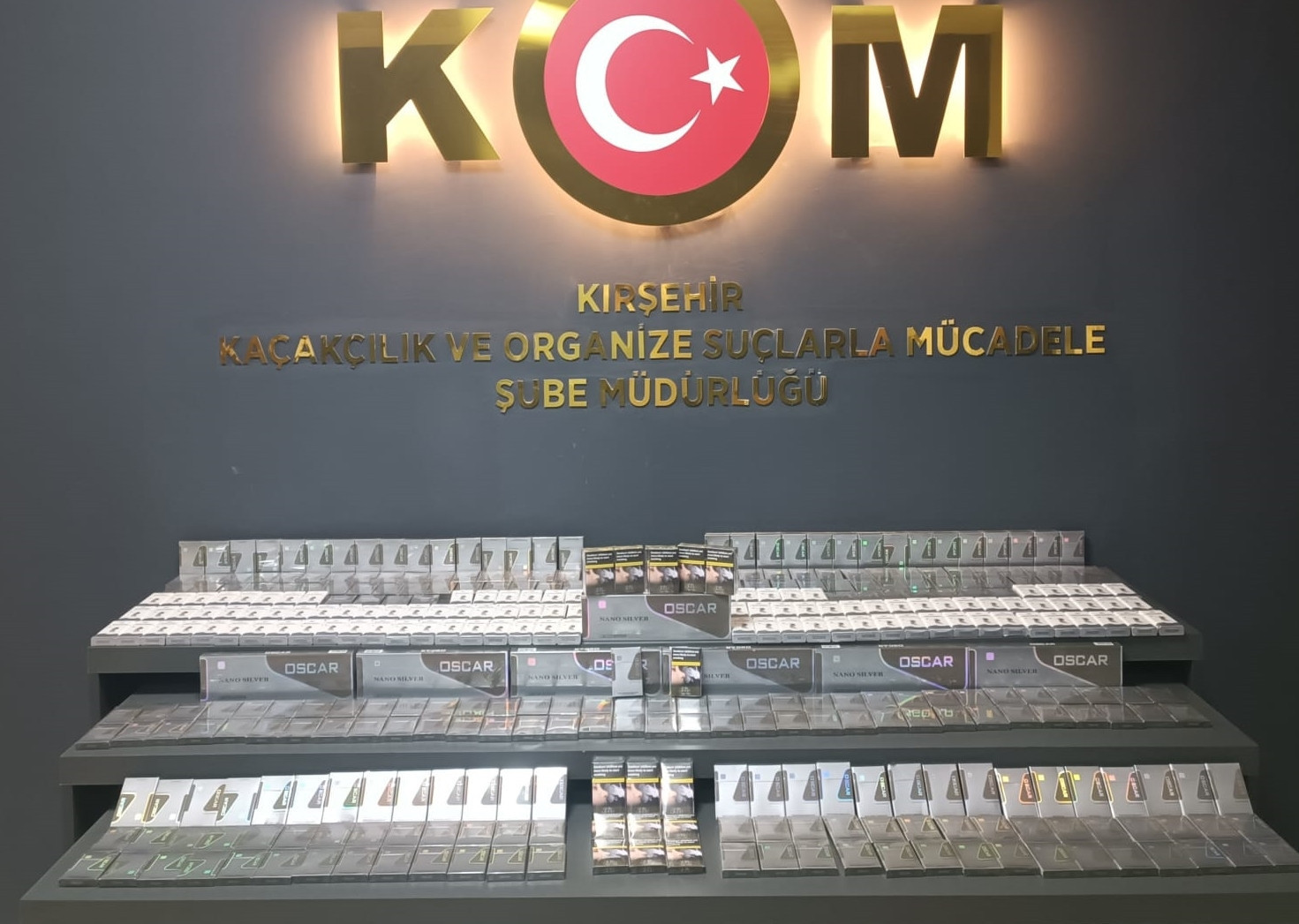 Kırşehir Haberleri - Kırşehir'de 460 paket gümrük kaçağı sigara ele geçirildi - Yerel Haberler