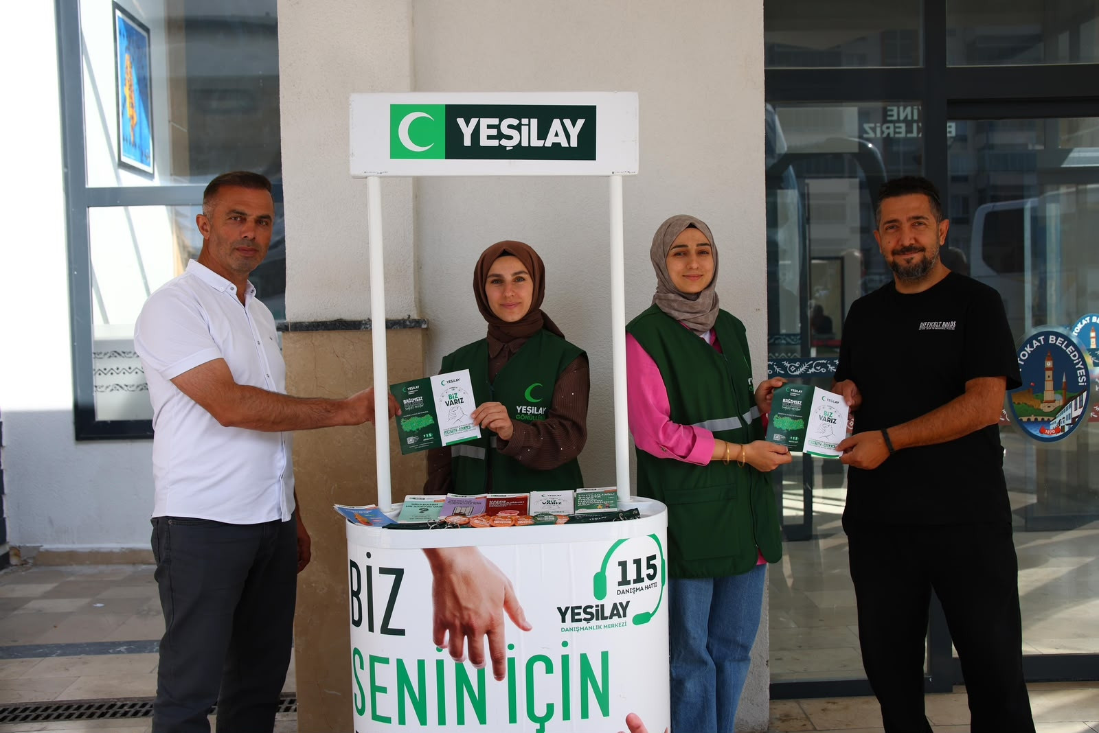 Tokat Haberleri - Tokat'ta otobüs terminalinde Yeşilay ve YEDAM tanıtım standı açıldı - Yerel Haberler