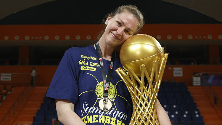 Fenerbahçe Kadın Basketbol Takımı'nda Meesseman'ın sözleşmesi uzatıldı!
