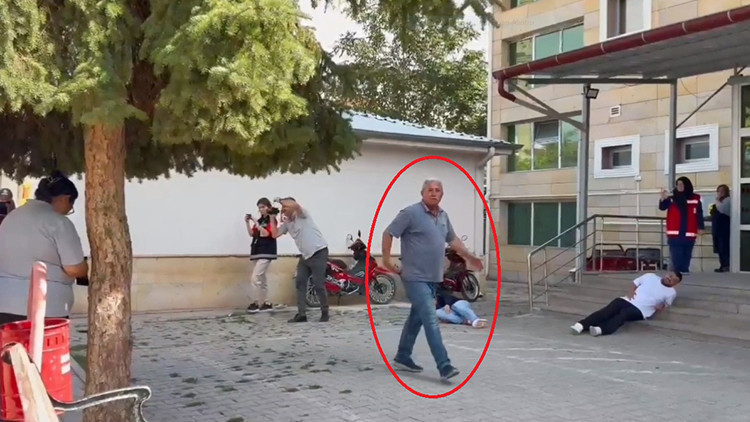 Nefes kesen tatbikat gerçeği aratmadı: Mahalle muhtarı olaya müdahale etmeye çalıştı