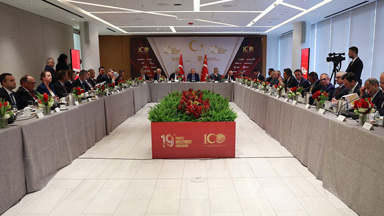 Bakan Kacır: Türkiye-ABD ekonomik ilişkilerini yeni bir seviyeye taşımakta kararlıyız