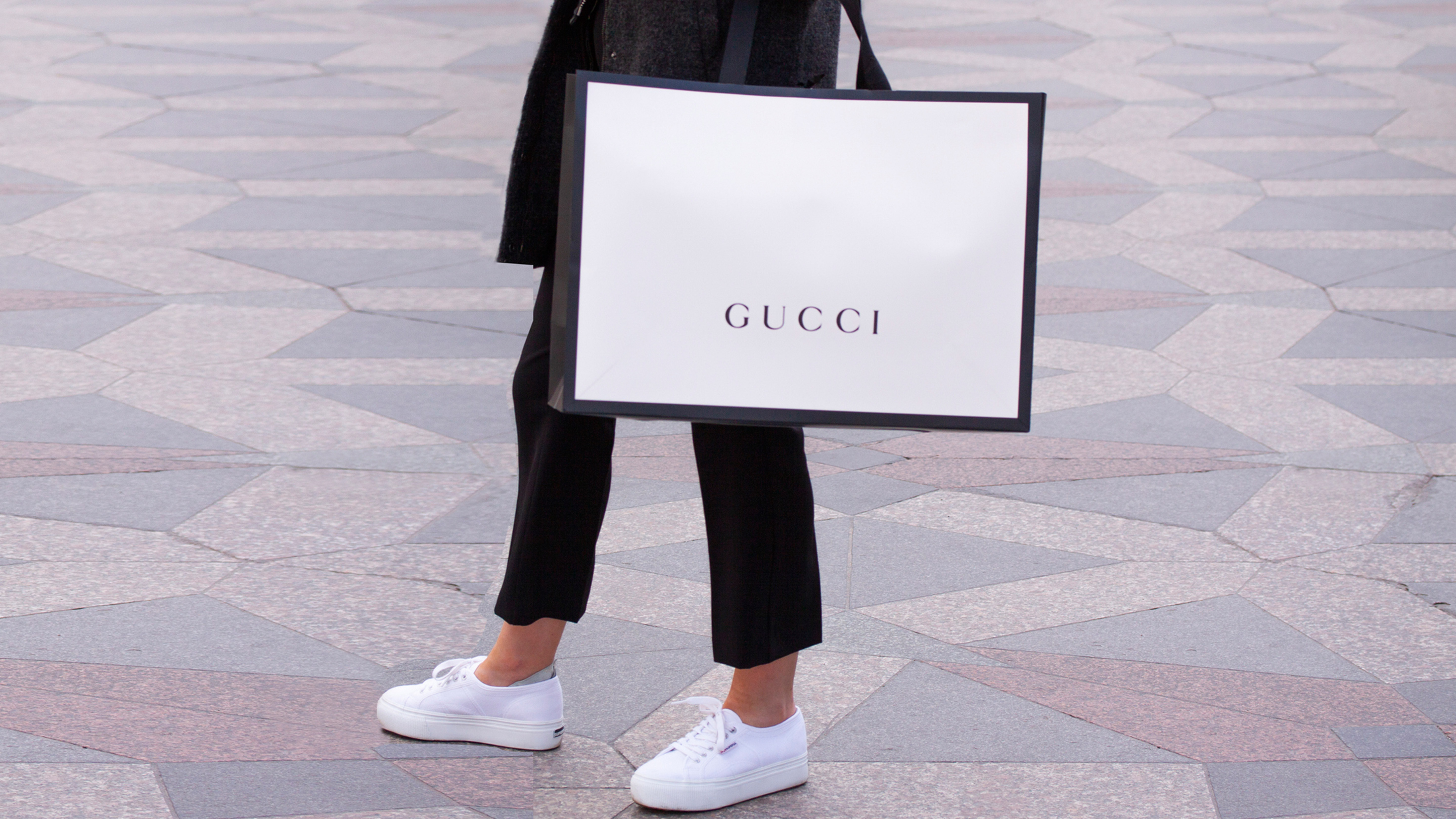 Otomotivden Lüks Devine! Gucci'yi Uçurabilecek Mi?