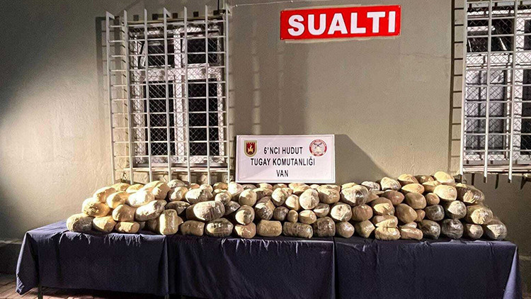 Hudut kartallarından zehir tacirlerine darbe: 412 kilo uyuşturucu yakalandı