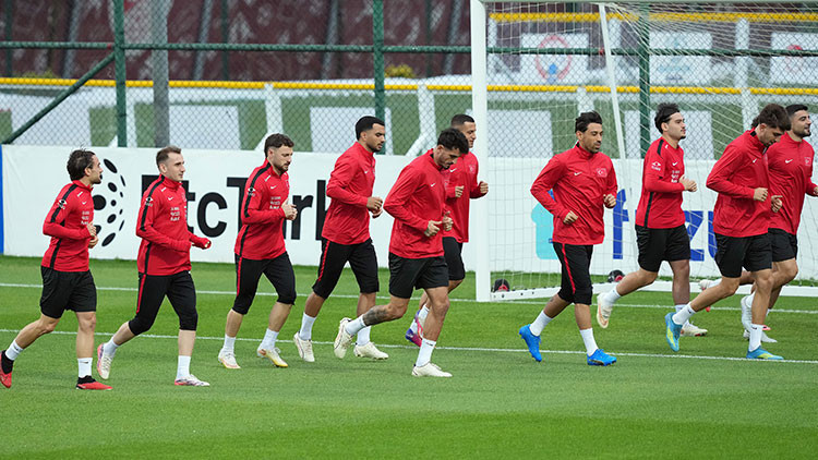 A Milli Takım'a 2 isimden kötü haber!