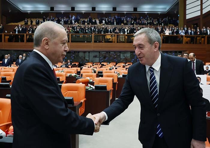 TBMM 28. Dönem 5. Yasama Yılı başladı Mecliste dikkat çeken kareler TBMM 28. Dönem 5. Yasama Yılı başladı Mecliste dikkat çeken kareler