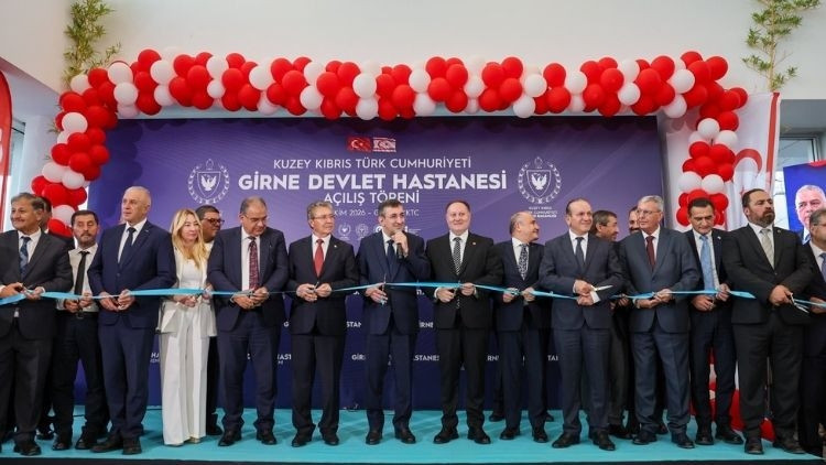 Cumhurbaşkanı Yardımcısı Cevdet Yılmaz, KKTC’de iki hastanenin açılışına katıldı