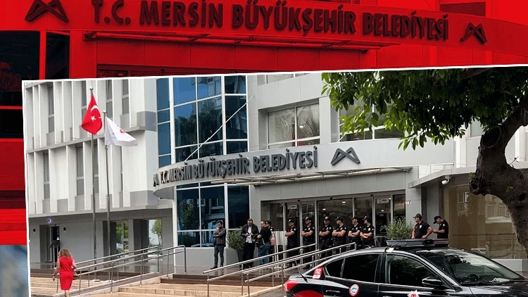Mersin'de 3 belediyeye yönelik yolsuzluk soruşturmasında şüpheliler adliyeye sevk edildi