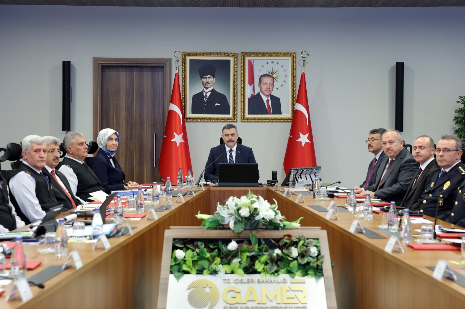 İçişleri Bakanı Çiftçi başkanlığında "asayiş" konulu güvenlik toplantısı yapıldı
