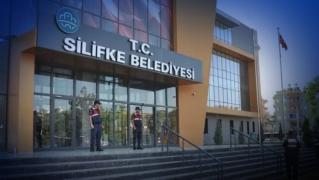 Silifke Belediyesi'ne ikinci dalga yolsuzluk operasyonu: 7 gözaltı