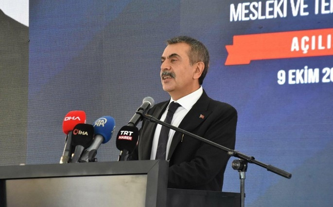 Milli Eğitim Bakanı Yusuf Tekin İzmir’e son üç yılda 120 okul kazandırdık