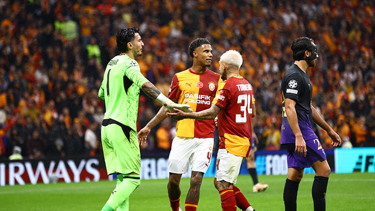 galatasaray - barcelona — Sözcü Gazetesi