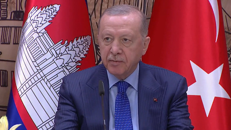 Cumhurbaşkanı Erdoğan: Başta savunma sanayii olmak üzere Kamboçya ile iş birliğimizi güçlendireceğiz