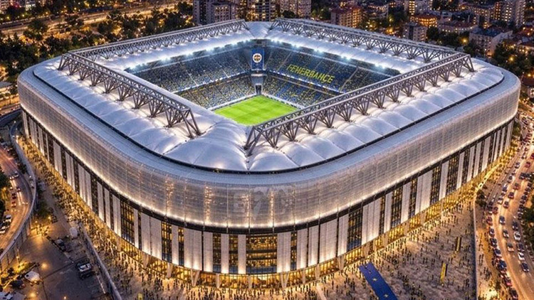 Fenerbahçe'de Stadyum Kararsızlığı: Yenileme mi, Yeni Stat mı?
