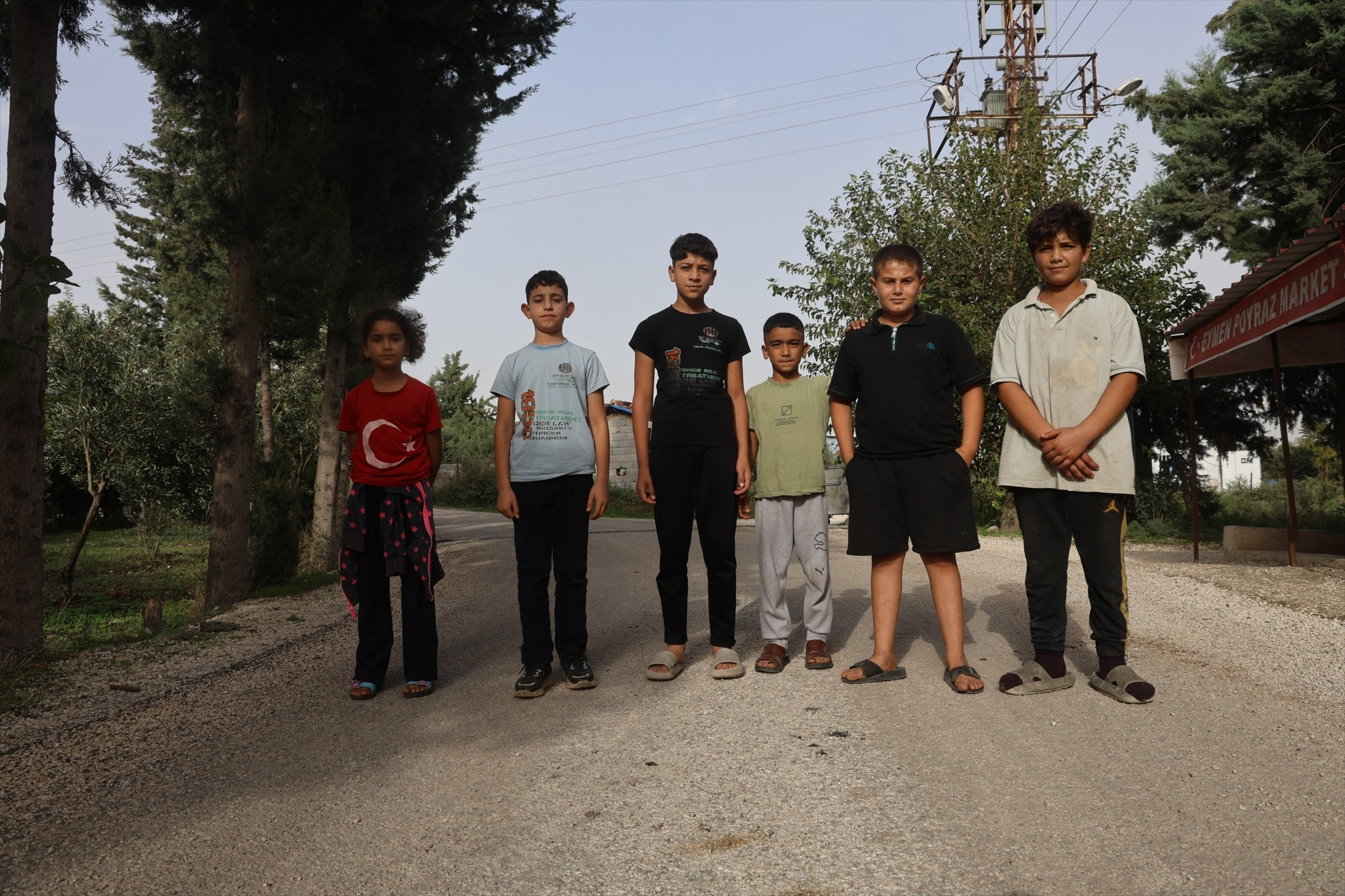 Bu mahallede herkesin soyadı aynı Bazen başkasının faturasını ben ödüyorum