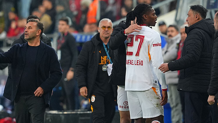 Galatasaray'da derbi öncesi Leao alarmı! 16 dakika sonra oyundan çıktı