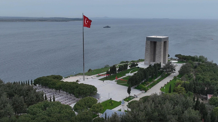 111 yıl sonra belgesi ortaya çıktı! Çanakkale Savaşları’nda Türk askeri, yaralı İngiliz’i kurtarmış