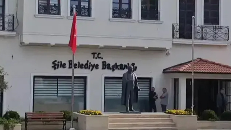Şile Belediyesi'ne yönelik 'yolsuzluk' davasında duruşma ertelendi