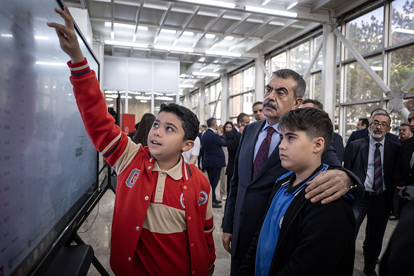 Yeni EBA’da yapay zekâ dönemi