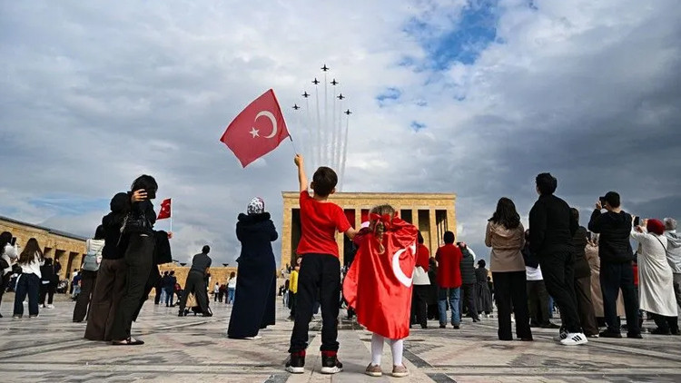 Bakanlar ve siyasilerden 29 Ekim'e özel 'Türkiye Yüzyılı' ve birlik mesajları