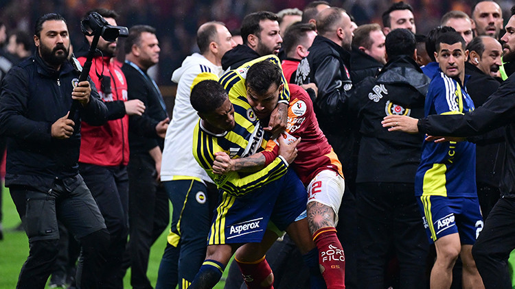 PFDK, derbinin faturasını kesti! İşte verilen cezalar