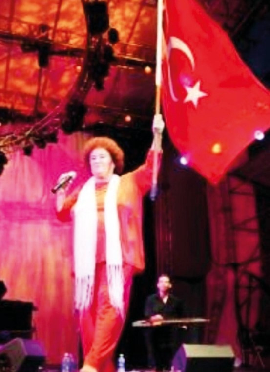 Demokrasi rüzgârıyla geldim