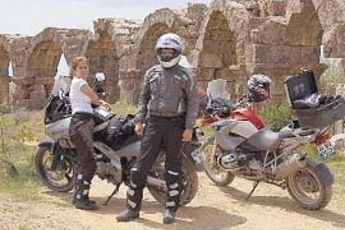 İlkbaharın kokuları, renkleri lezzetleri arasından geçtik