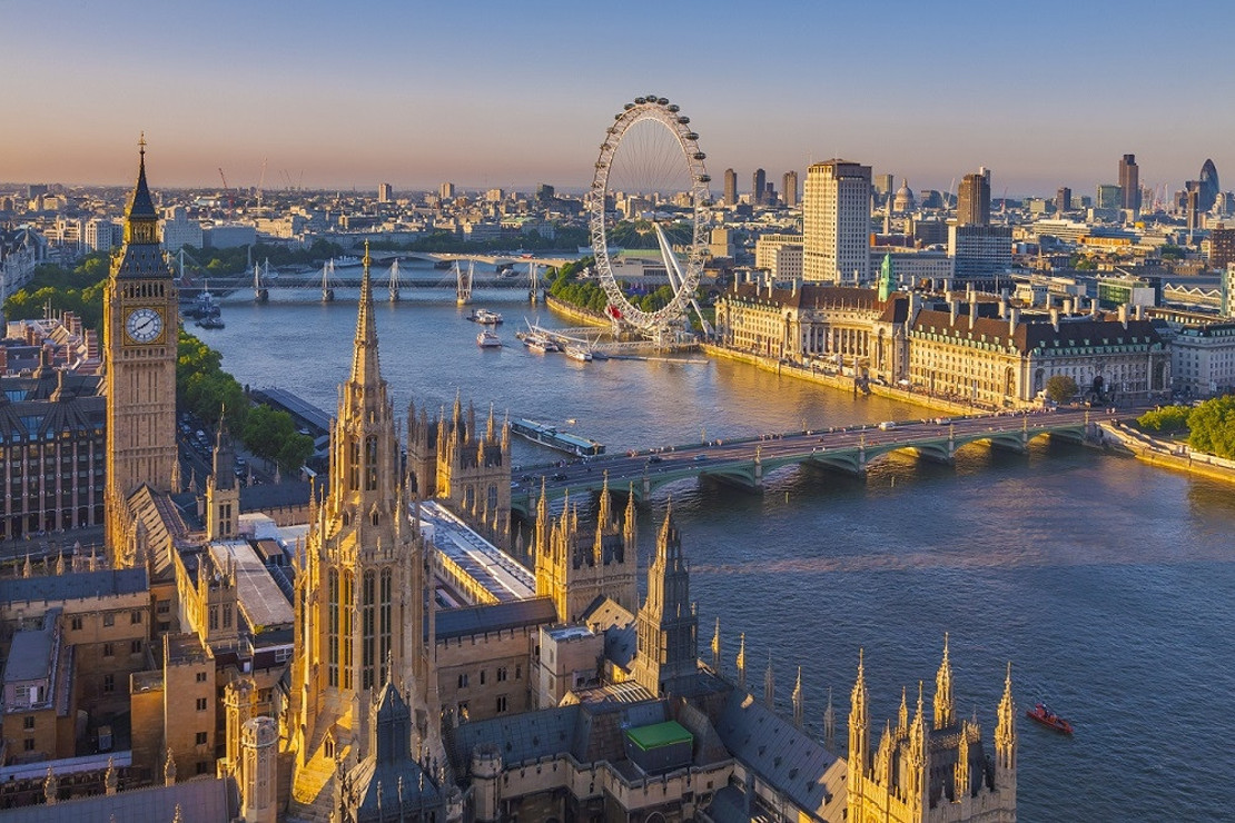 Kızlar Londra’yı bana sorun!