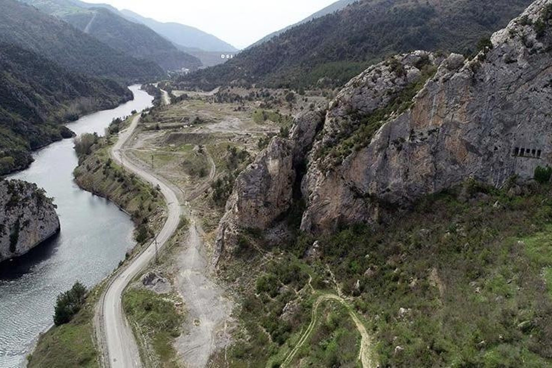 Kuş cenneti ve batık minare ziyaretçilerini bekliyor