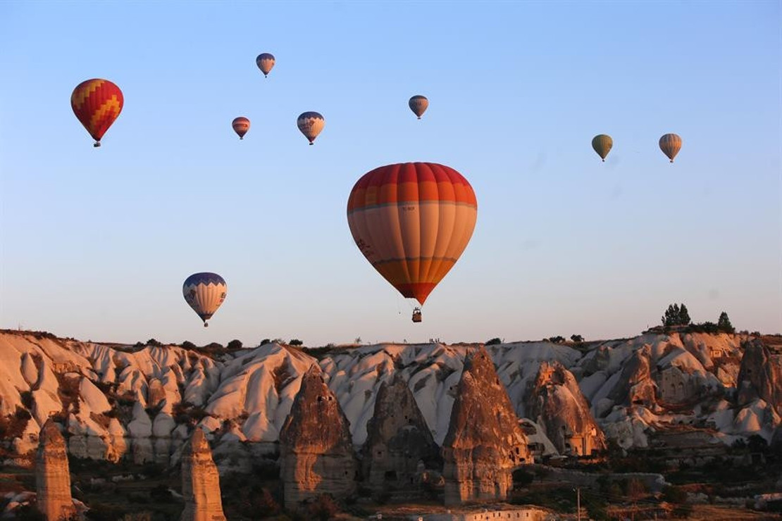 Kapadokya Sıcak Hava Balonu – Gün Doğumu Uçuşu ve Şampanya 2
