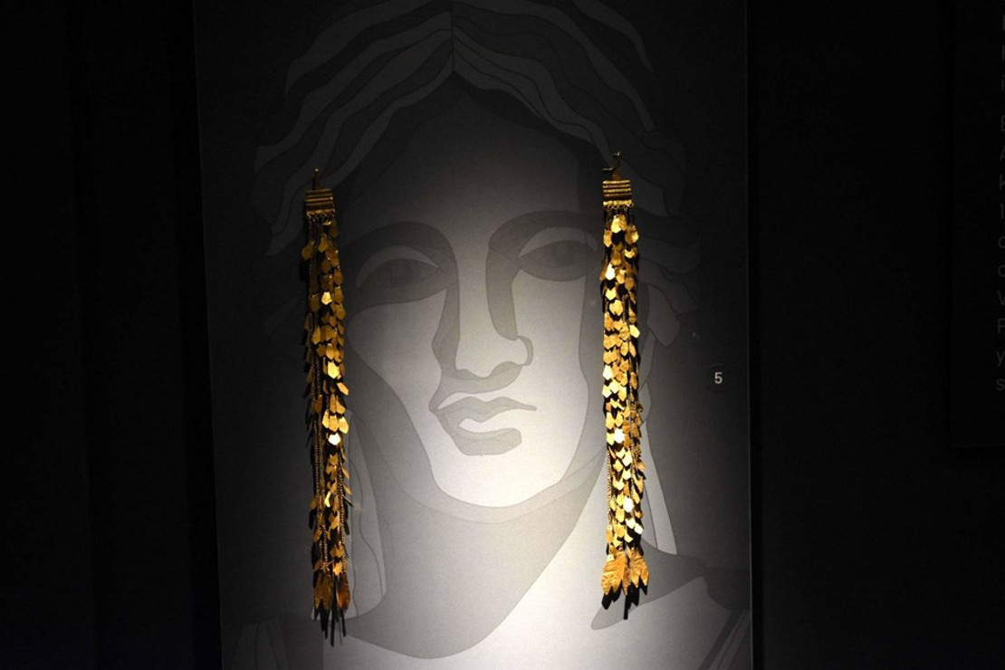 Troya Müzesi'ndeki işçi hazineleri ilgi çekiyor