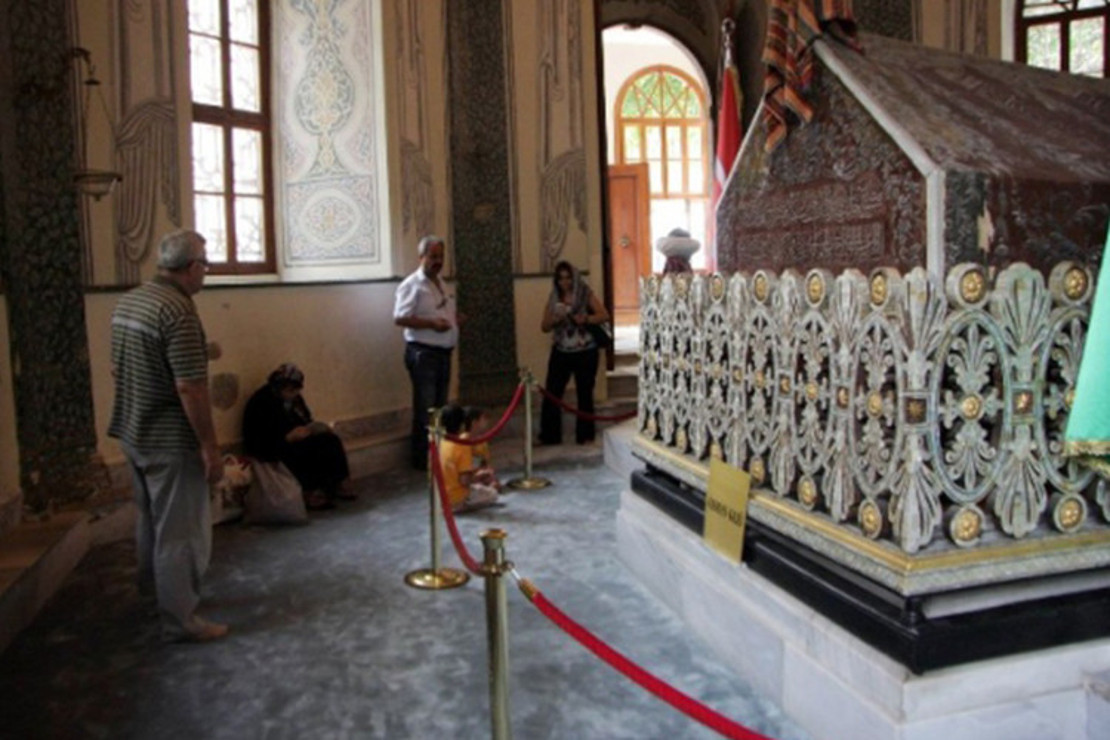 Osman Gazi Türbesi Nerede Ve Hangi İldedir? Osman Gazi Türbesi Ziyaret Günleri Ve Saatleri