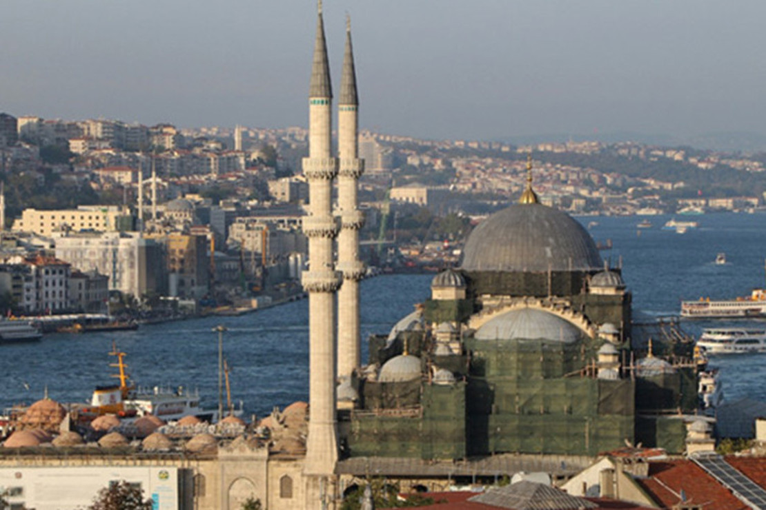 Yeni Camii Nerede? Yeni Camisi Tarihi, Özellikleri, Hikayesi Ve Mimarı Hakkında Bilgi