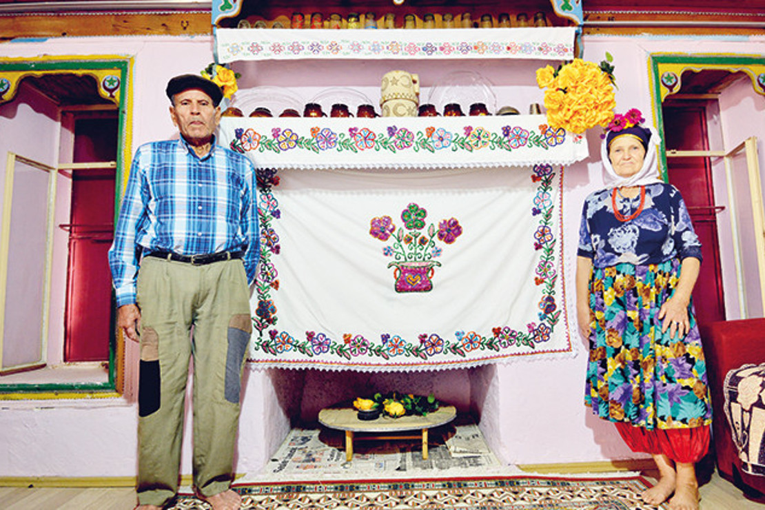 Ege’nin kuytularına gizlenmiş renkler diyarı