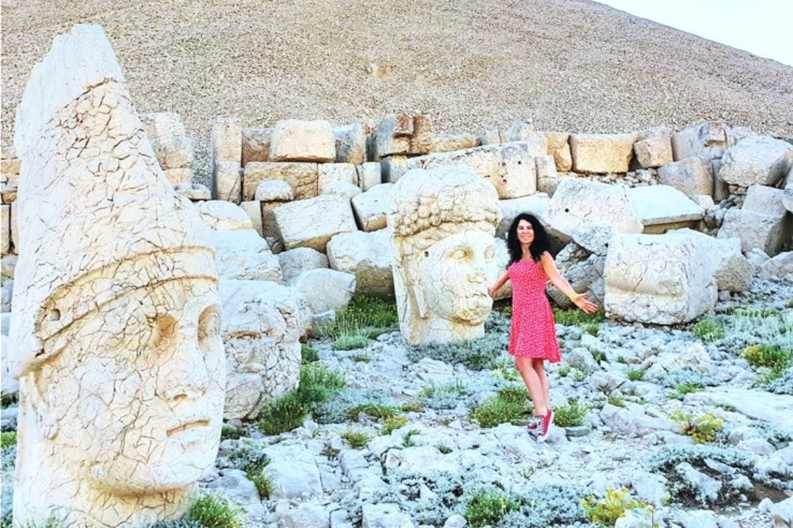 Tanrıların Dağı Nemrut’ta günü hem batırdık hem doğurduk...