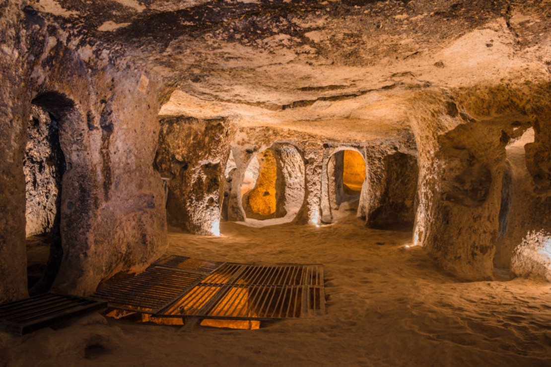 Mağara Evler (Midyat Yeraltı)