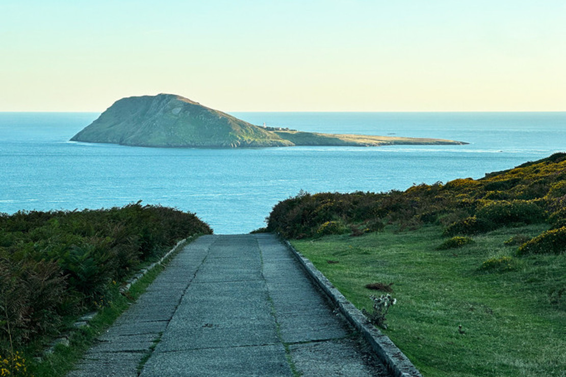 Galler’in saklı cenneti Bardsey Adası: İş fırsatlarıyla dolu bir ada deneyimi