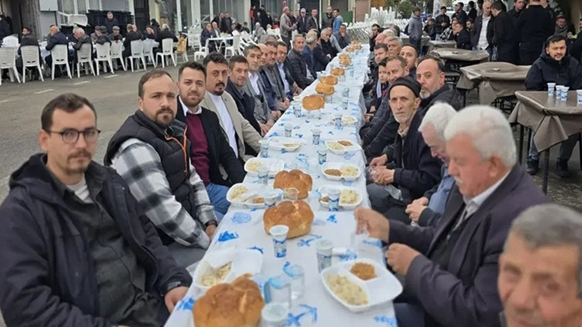 İnegöl'deki pilav etkinliğinde 182 kişi hastanelik oldu