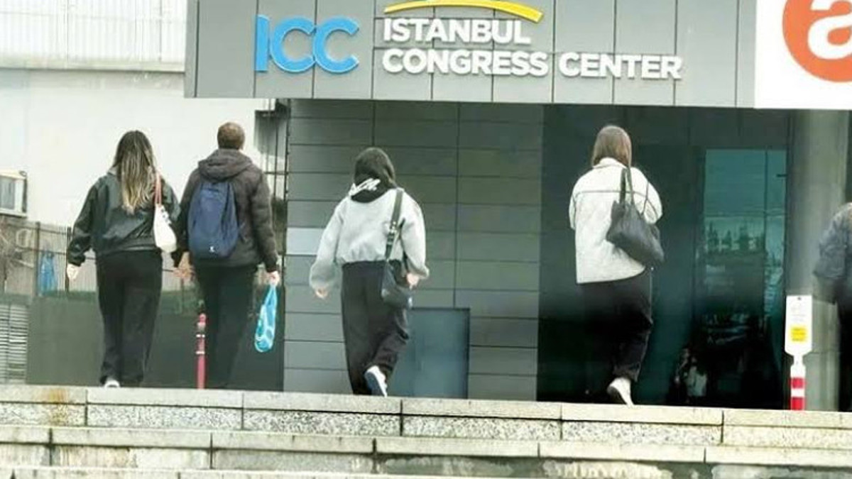 İstanbul Valisi Gül'den Konserdeki Ölümlere Açıklama