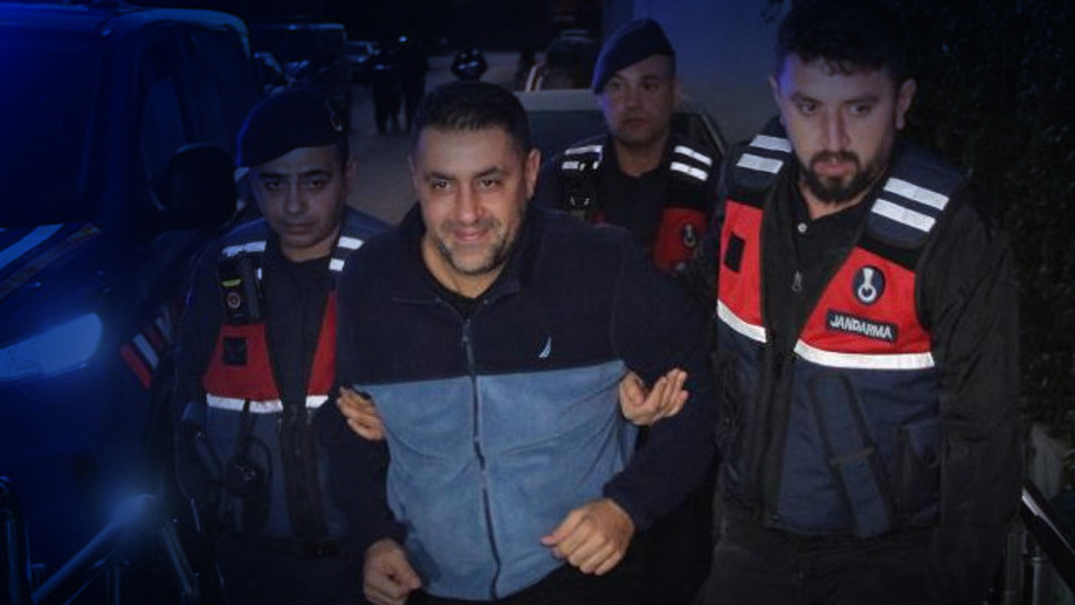 Çukurova Belediyesi davasında Kozay ve Çetin adliyeye sevk edildi