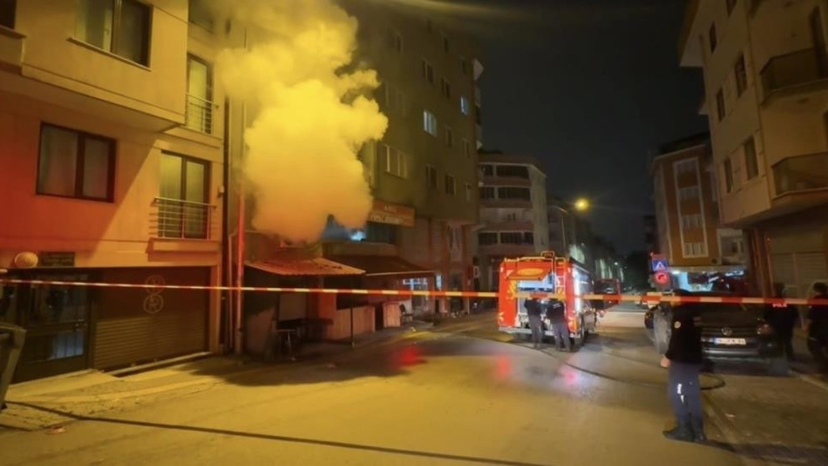Nilüfer'de Kıraathanede Gece Yangını