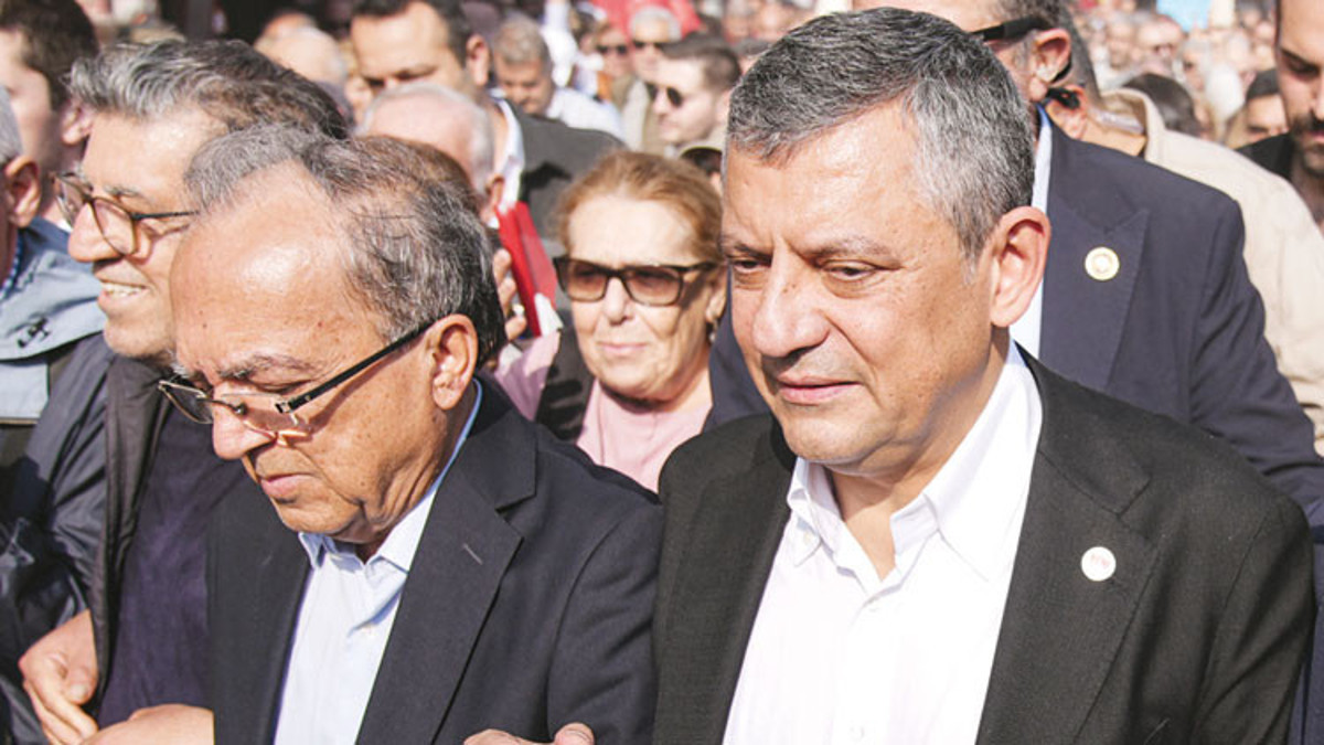 Özgür Özel'den İzmir'deki yürüyüşe destek