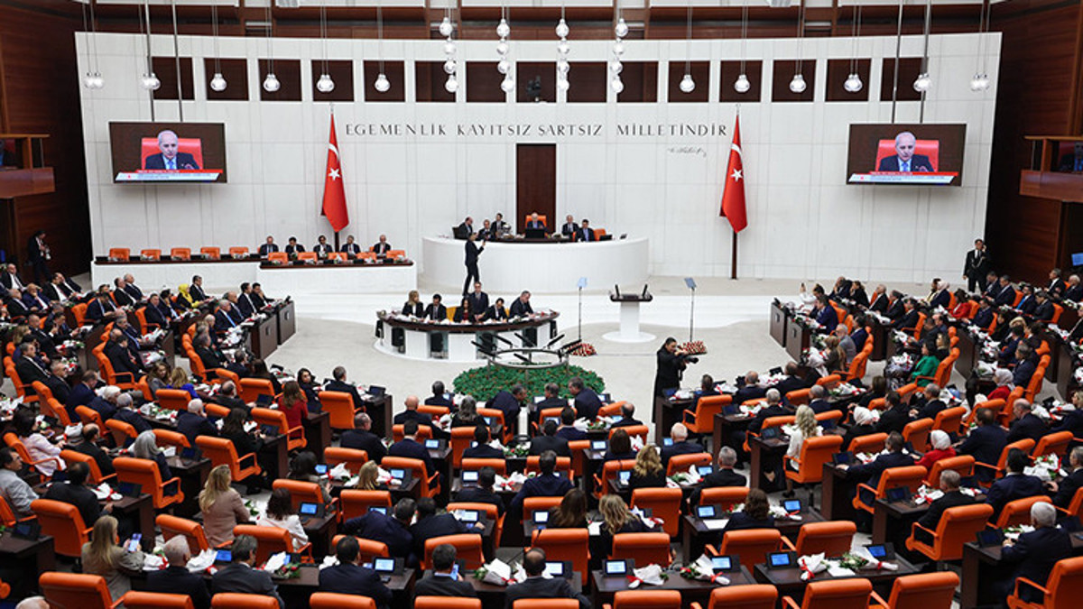 Meclis'te bütçe ve Kızılay gündemi